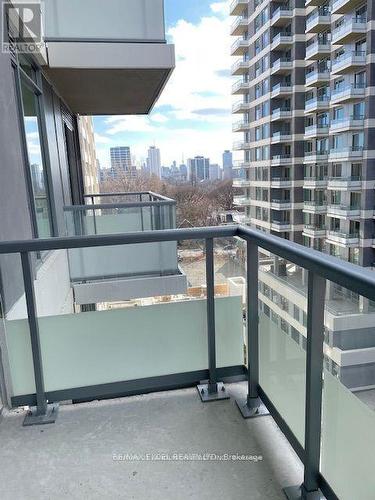 715 - 50 Dunfield Avenue, Toronto, ON - Outdoor With Balcony With Exterior