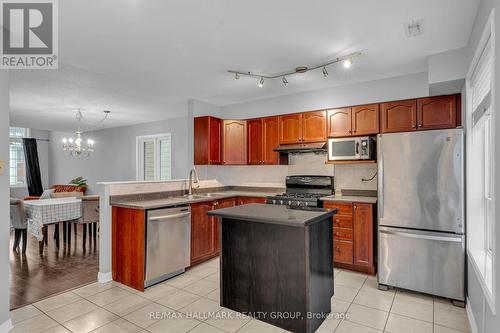 4 - 312 Wiffen, Ottawa, ON - Indoor Photo Showing Kitchen With Double Sink