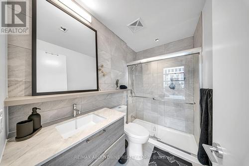 1404 - 501 Adelaide Street W, Toronto, ON - Indoor Photo Showing Bathroom