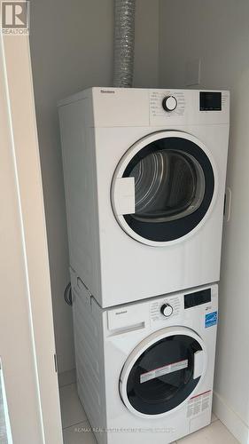 1504 - 308 Jarvis Street, Toronto, ON - Indoor Photo Showing Laundry Room