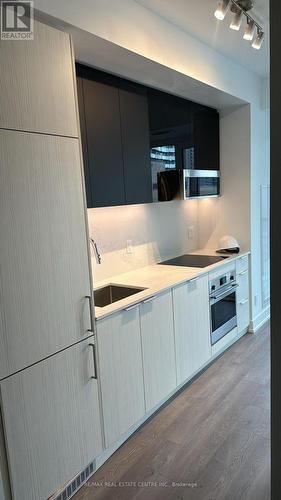 1504 - 308 Jarvis Street, Toronto, ON - Indoor Photo Showing Kitchen