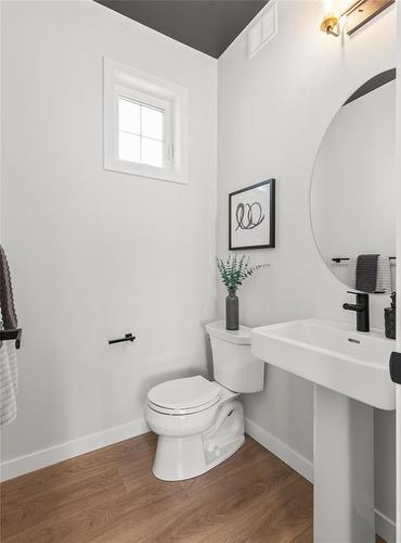 6 Ammeter Bay, Headingley, MB - Indoor Photo Showing Bathroom