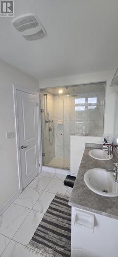 6723 Thickson Road, Whitby, ON - Indoor Photo Showing Bathroom