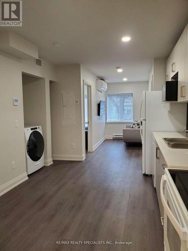 202 - 307 King Street, Hamilton, ON - Indoor Photo Showing Kitchen