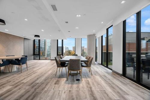 304-47 Mutual St, Toronto, ON - Indoor Photo Showing Dining Room