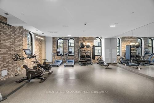 304-47 Mutual St, Toronto, ON - Indoor Photo Showing Gym Room