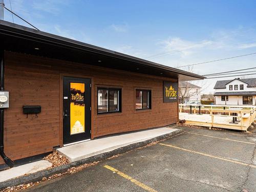 Parking - 518 Rue Principale, Cowansville, QC - Outdoor With Exterior