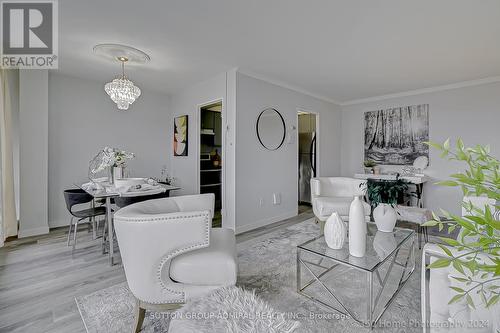 414 - 455 Sentinel Road, Toronto, ON - Indoor Photo Showing Living Room