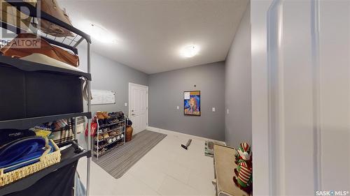 7033 Maple Fern Bay, Regina, SK - Indoor