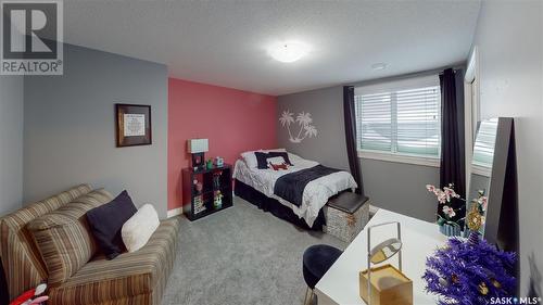 7033 Maple Fern Bay, Regina, SK - Indoor Photo Showing Bedroom