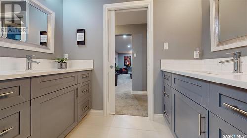 7033 Maple Fern Bay, Regina, SK - Indoor Photo Showing Bathroom