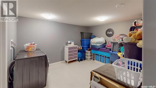 7033 Maple Fern Bay, Regina, SK - Indoor