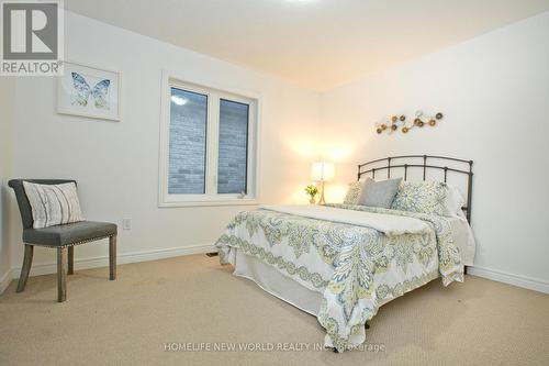 25 Saddlebrook Drive, Markham, ON - Indoor Photo Showing Bedroom