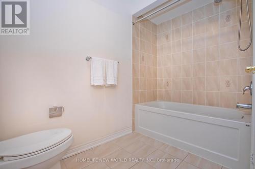 25 Saddlebrook Drive, Markham, ON - Indoor Photo Showing Bathroom