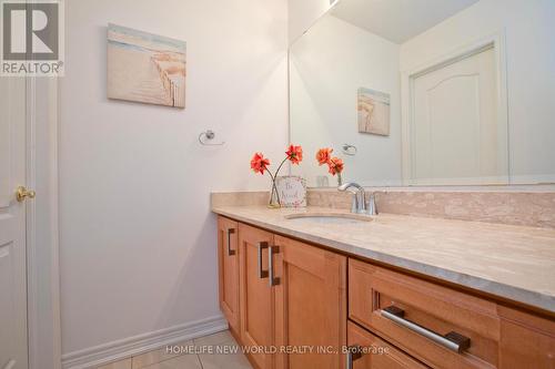 25 Saddlebrook Drive, Markham, ON - Indoor Photo Showing Bathroom