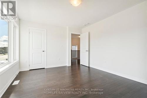 Upper - 137 Terry Fox Drive W, Barrie, ON - Indoor Photo Showing Other Room