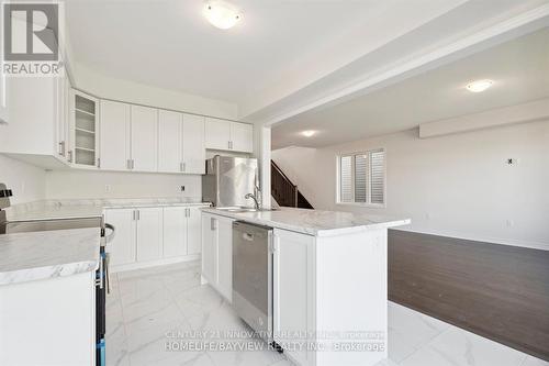 Upper - 137 Terry Fox Drive W, Barrie, ON - Indoor Photo Showing Kitchen