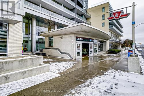 2310 - 70 Forest Manor Road N, Toronto, ON - Outdoor