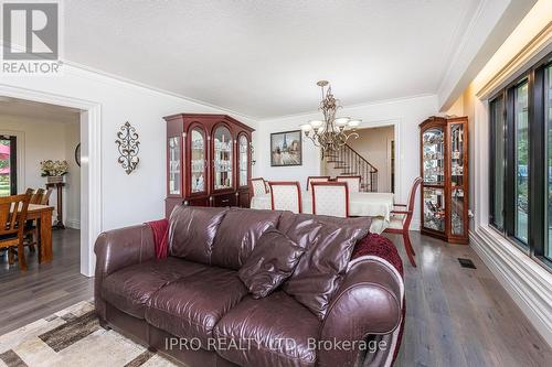 6845 19Th Side Road, King, ON - Indoor Photo Showing Living Room