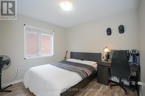 131 Vanhorne Close, Brampton, ON - Indoor Photo Showing Bedroom