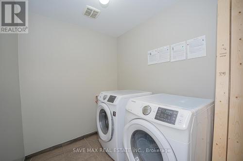 131 Vanhorne Close, Brampton, ON - Indoor Photo Showing Laundry Room