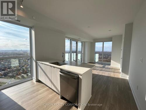 2801 - 4130 Parkside Village Drive, Mississauga, ON - Indoor Photo Showing Kitchen