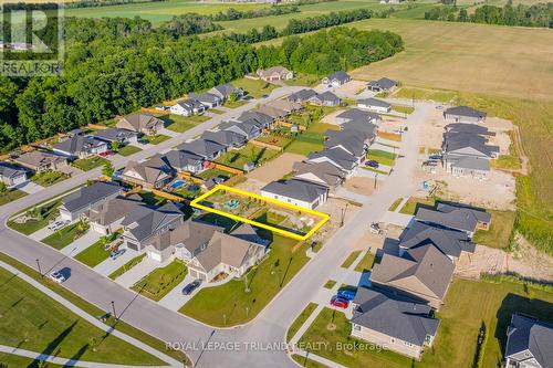 24 Brooklawn Drive, Lambton Shores (Grand Bend), ON 