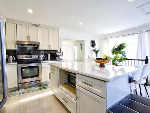 Cuisine - 9040 Boul. Marie-Victorin, Brossard, QC - Indoor Photo Showing Kitchen