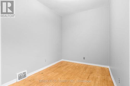 5 Marlborough Street, Brantford, ON - Indoor Photo Showing Other Room