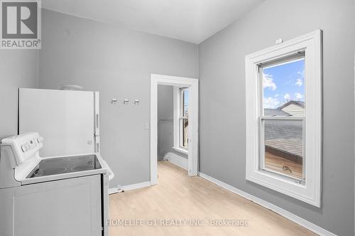 5 Marlborough Street, Brantford, ON - Indoor Photo Showing Laundry Room