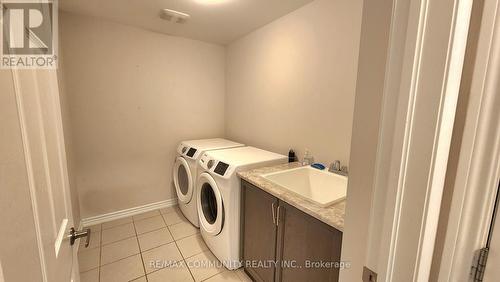 2364 Dobbinton Street, Oshawa, ON - Indoor Photo Showing Laundry Room