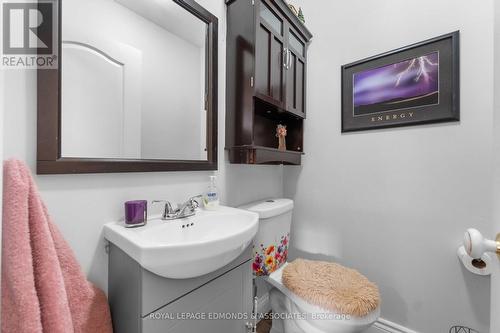 981 Lea Street, Pembroke, ON - Indoor Photo Showing Bathroom