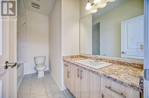 17 Gillies Lane, Richmond Hill, ON - Indoor Photo Showing Bathroom