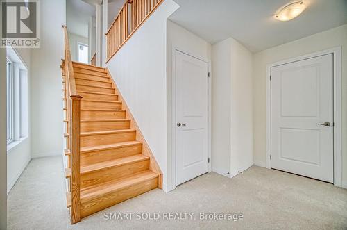 17 Gillies Lane, Richmond Hill, ON - Indoor Photo Showing Other Room