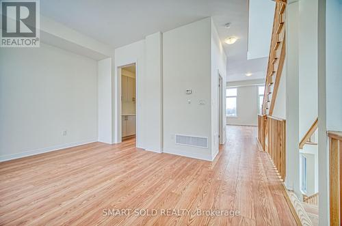 17 Gillies Lane, Richmond Hill, ON - Indoor Photo Showing Other Room