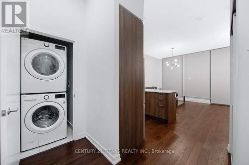 302 - 20 Tubman Avenue, Toronto, ON - Indoor Photo Showing Laundry Room