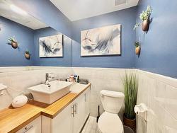 Powder room - 