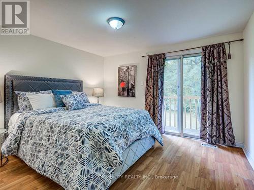 Upper - 12 Moonbeam Grove, Toronto, ON - Indoor Photo Showing Bedroom