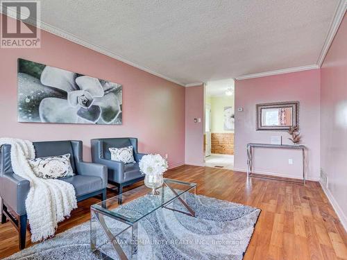 Upper - 12 Moonbeam Grove, Toronto, ON - Indoor Photo Showing Living Room