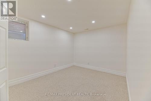 1115 Muriel Street, Innisfil, ON - Indoor Photo Showing Other Room