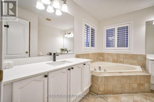 41 Timbercreek Court, Toronto, ON - Indoor Photo Showing Bathroom