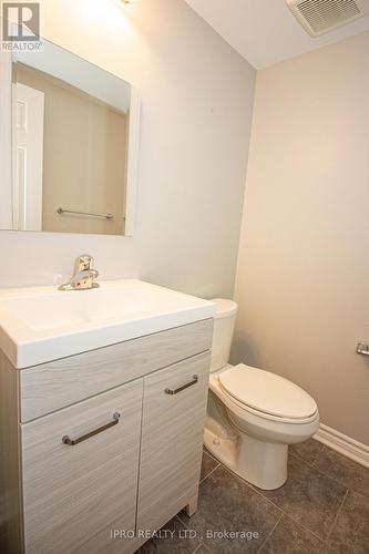 1576 Leblanc Court, Milton, ON - Indoor Photo Showing Bathroom