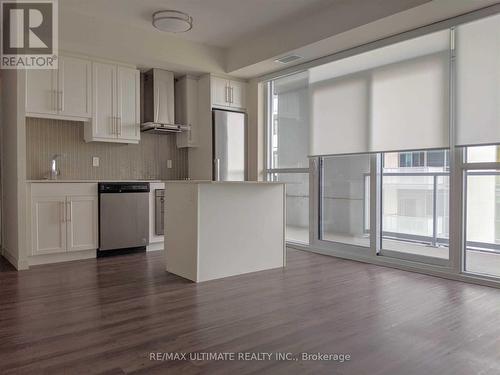 1602 - 2087 Fairview Street, Burlington, ON - Indoor Photo Showing Kitchen