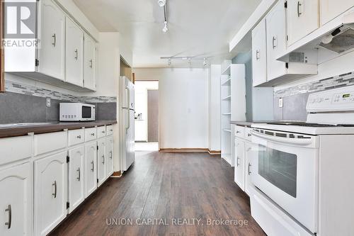 108 Sumach Street, Toronto, ON - Indoor Photo Showing Kitchen