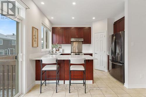 106 Pinelock Street, Ottawa, ON - Indoor Photo Showing Kitchen