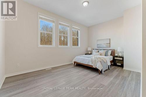 106 Pinelock Street, Ottawa, ON - Indoor Photo Showing Bedroom