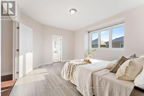 106 Pinelock Street, Ottawa, ON - Indoor Photo Showing Bedroom