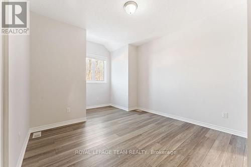 106 Pinelock Street, Ottawa, ON - Indoor Photo Showing Other Room