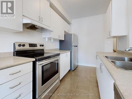 42 Greenwood Drive, Essa, ON - Indoor Photo Showing Kitchen With Stainless Steel Kitchen With Double Sink