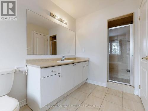 42 Greenwood Drive, Essa, ON - Indoor Photo Showing Bathroom